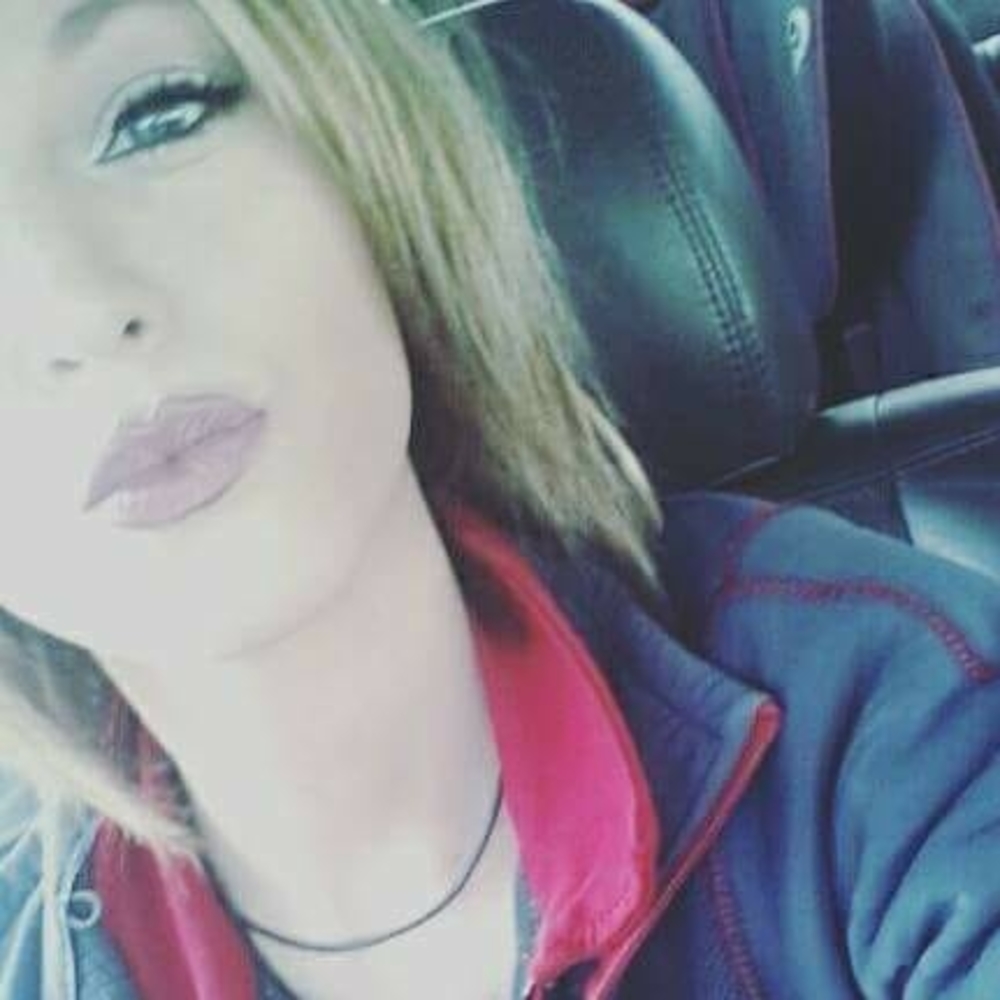 Meet your Posher, Brittney